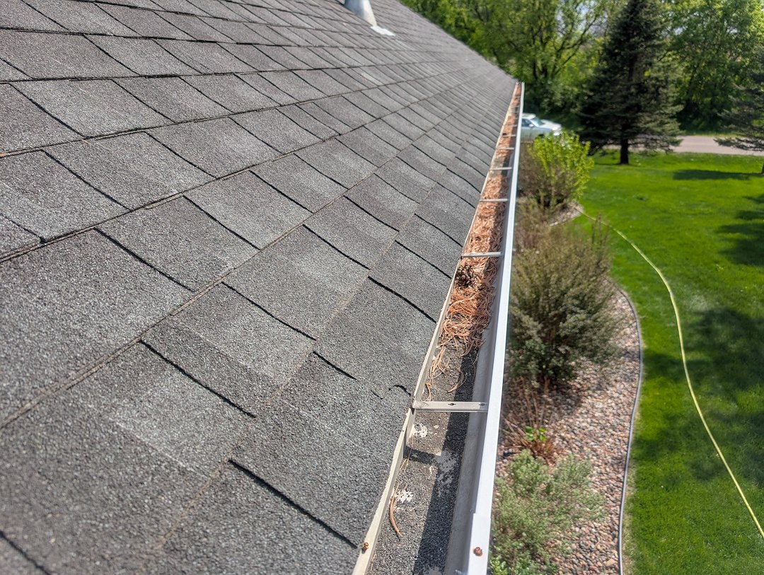 Top Quality Gutter Cleaning in Austin, Minnesota